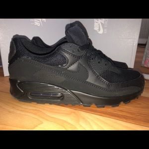 Nike Women’s Air Max 90